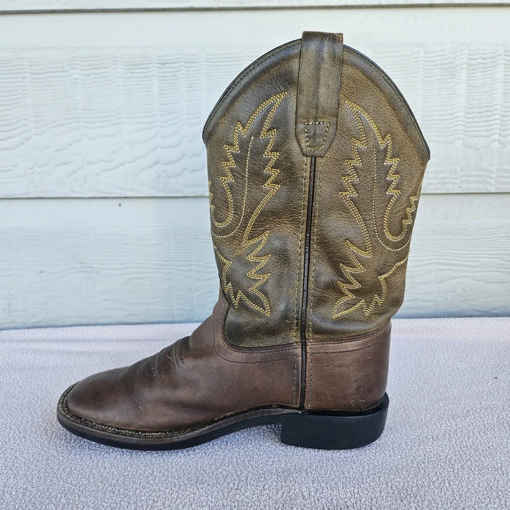 Old West Brown Leather Square Toe Western Cowboy Boot Youth SZ 1.5 Embroidered